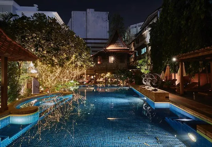 The Rose Residence, Hotel