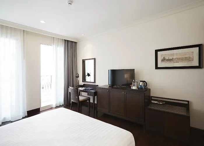 The Rose Residence, 4*